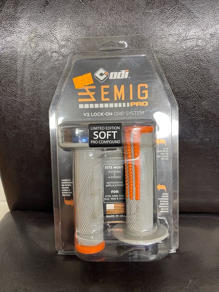 ODI Emig Pro V2 Grips