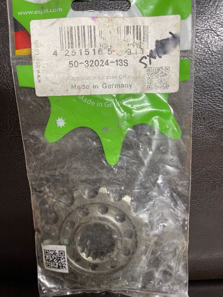 450sxf ESJOT Front Sprocket 13S