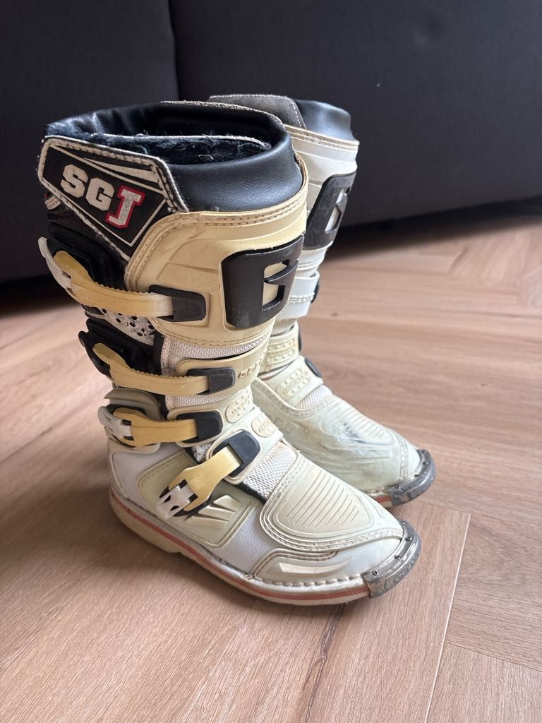 SG J