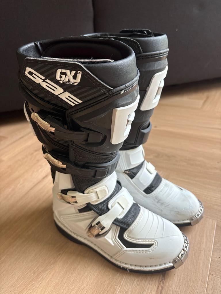 GX J