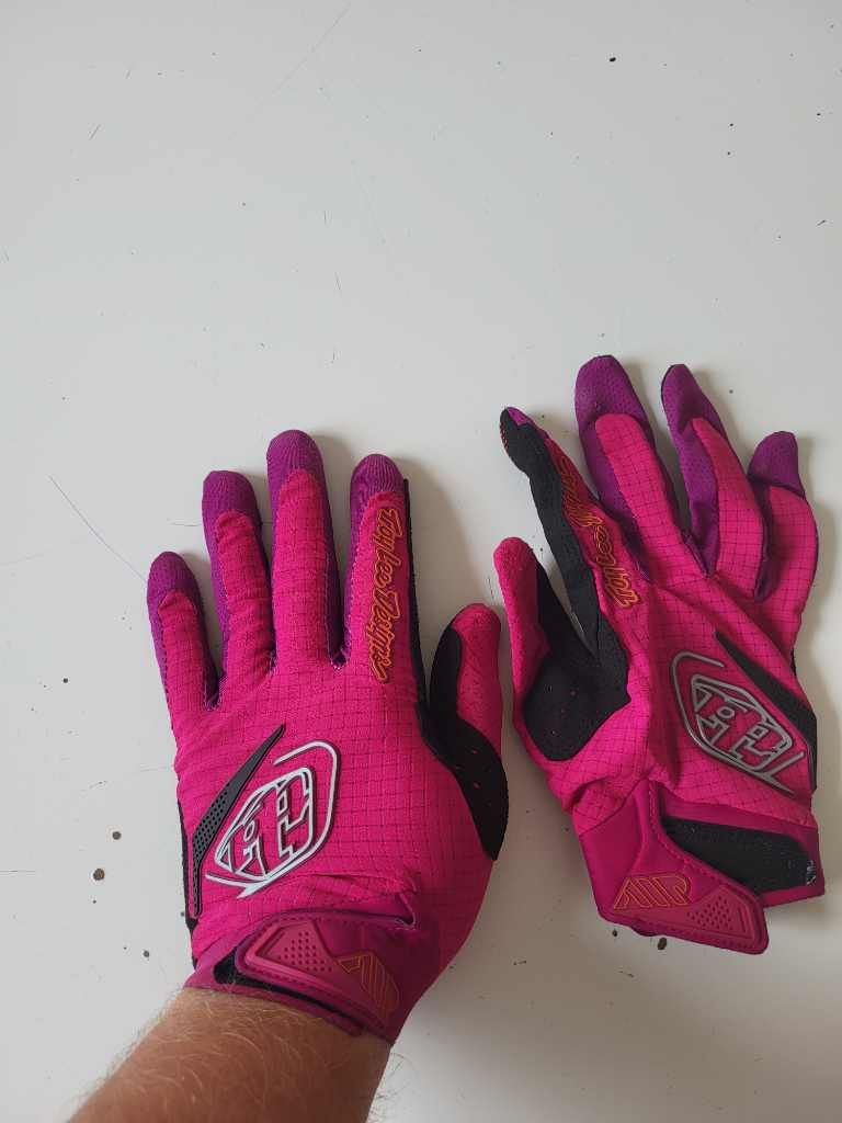Gloves TLD
