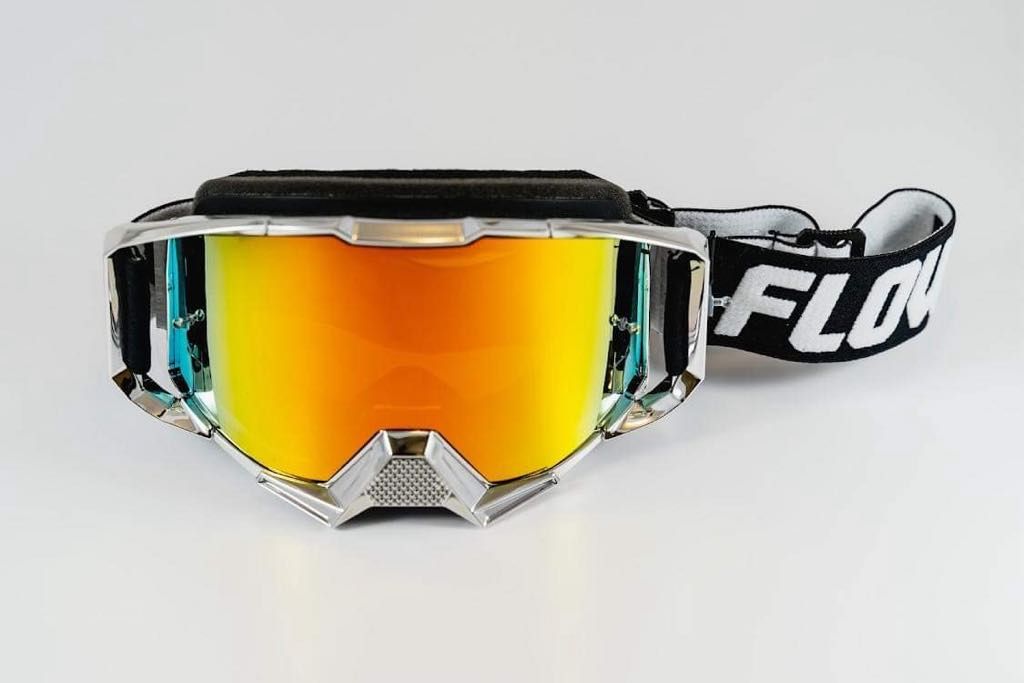 Flow goggles