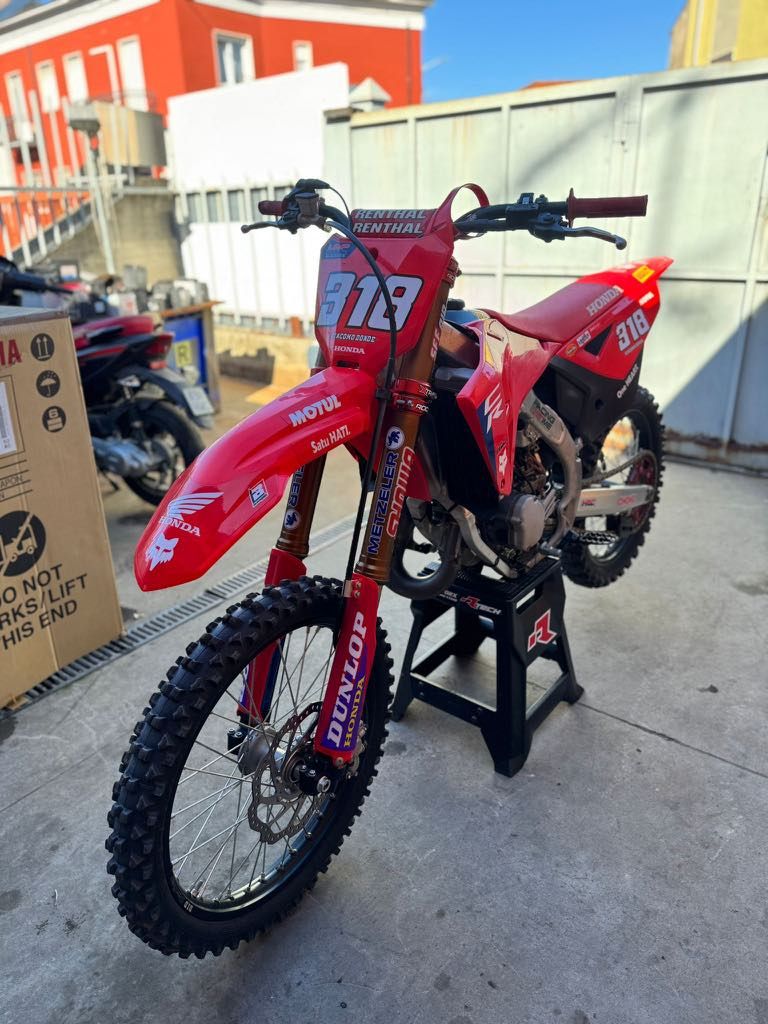 Honda 125 by Rappa