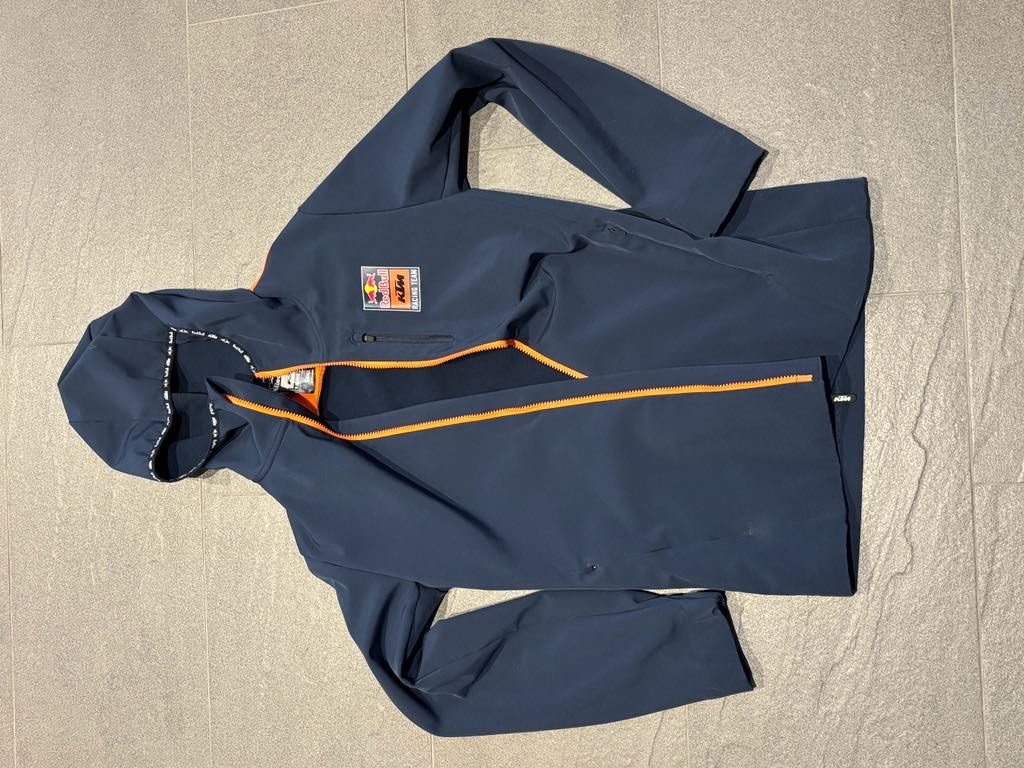 Ktm racing softgel jacket.