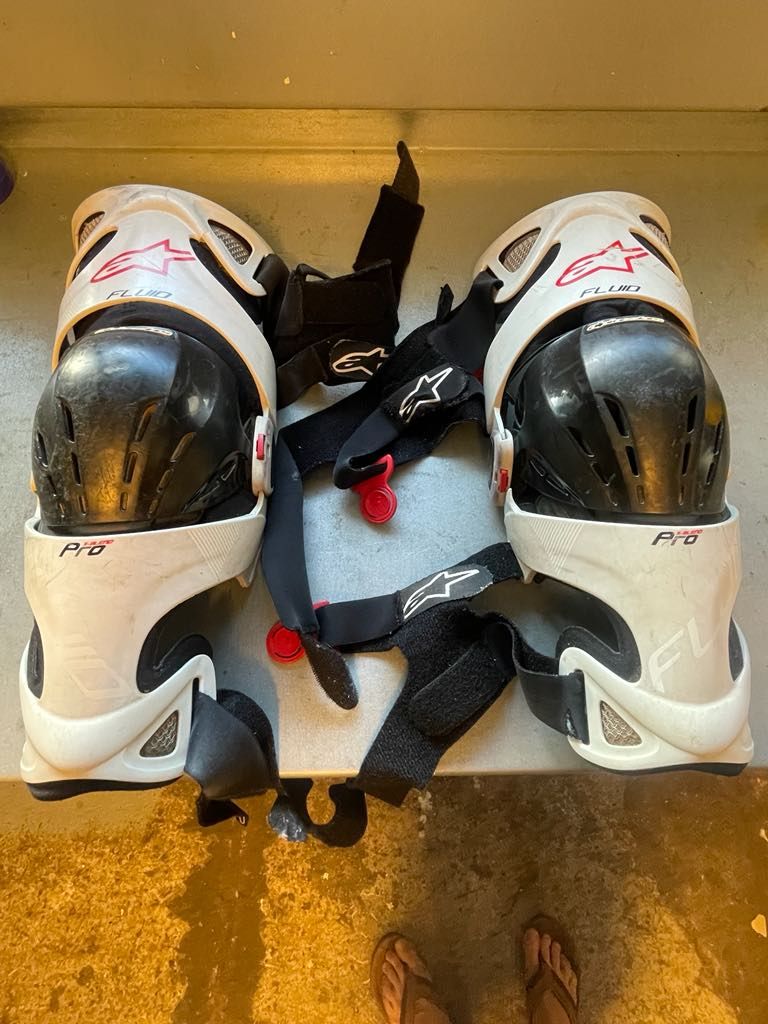 fluid knee Braces